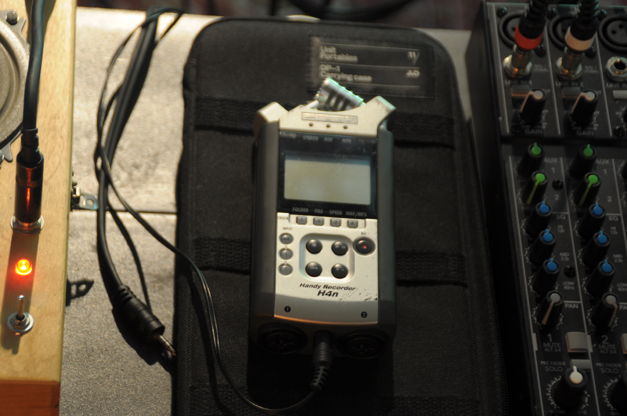 2021-05-15 Ame Zek - rauschpartikel (Ame Zek Ballonmusik, recording 5) (Mixe, Recording)